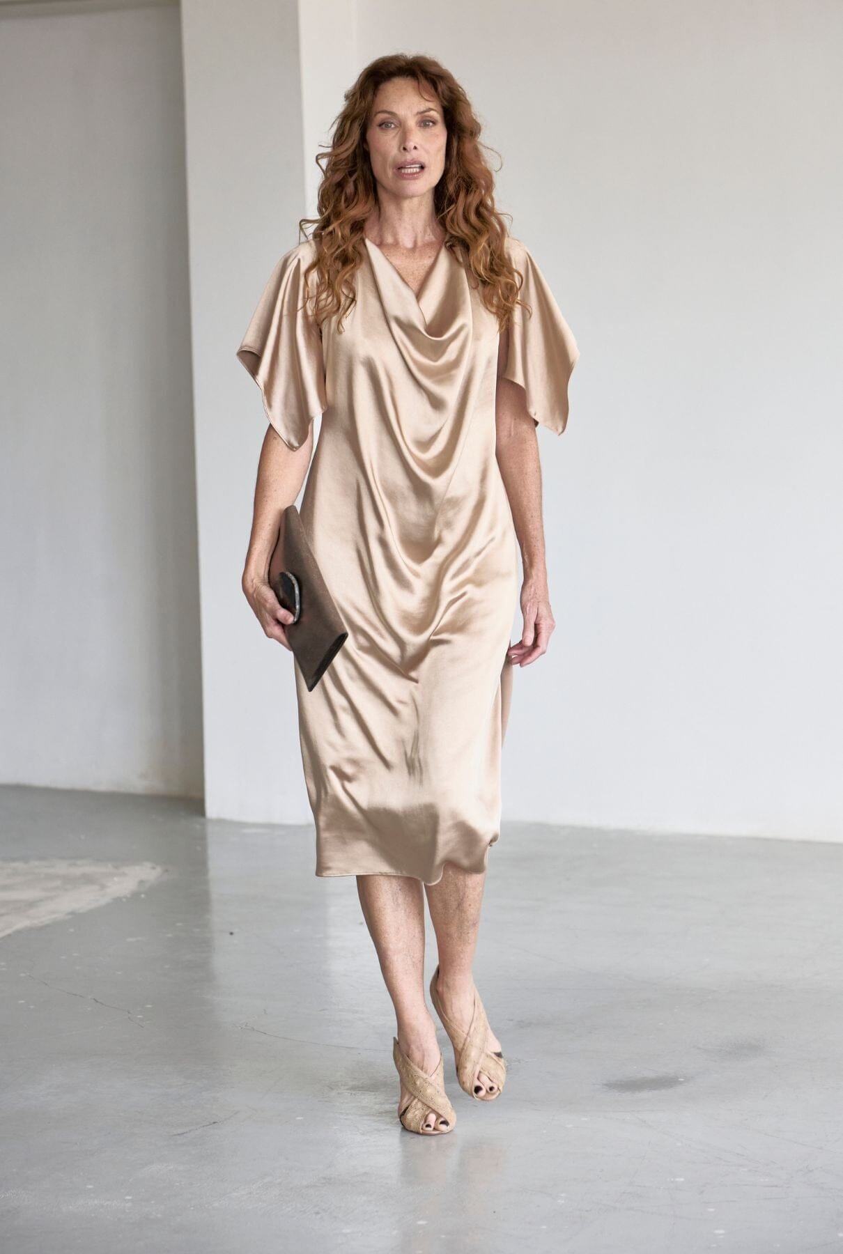 NICOLE VESTIDO ARENA